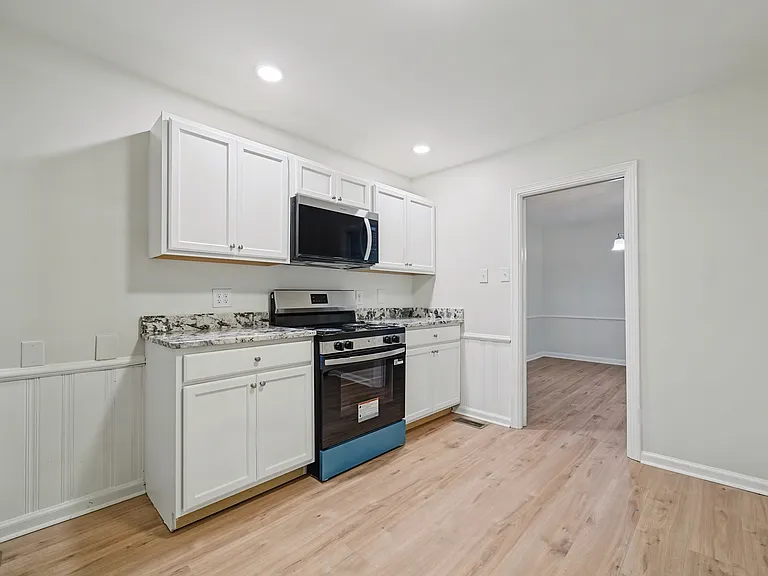 97 Shamrock Ln — Photo 12