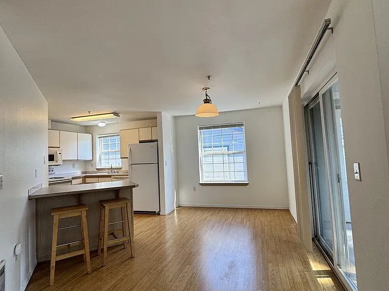 24018 26th Pl S #C302 — Photo 11