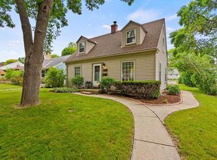 2836 N 90th St, Milwaukee, WI 53222
