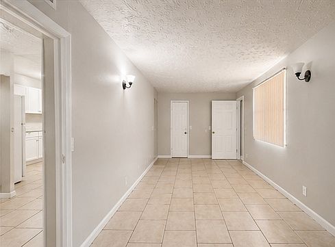 3rd image of 2862 W 1st St #6