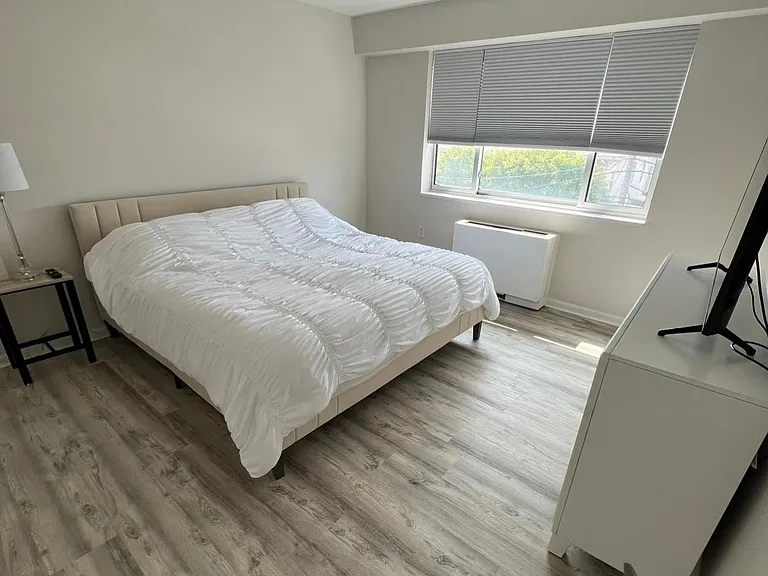 6101 Monmouth Ave #301 — Photo 9