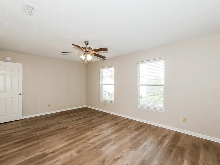 2344 Summerwood Ln — Photo 14