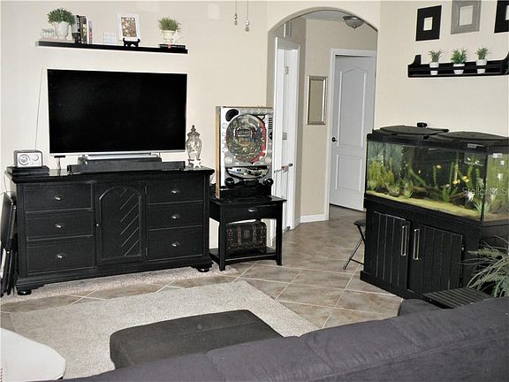 3rd image of 6366 Opa Locka Ln