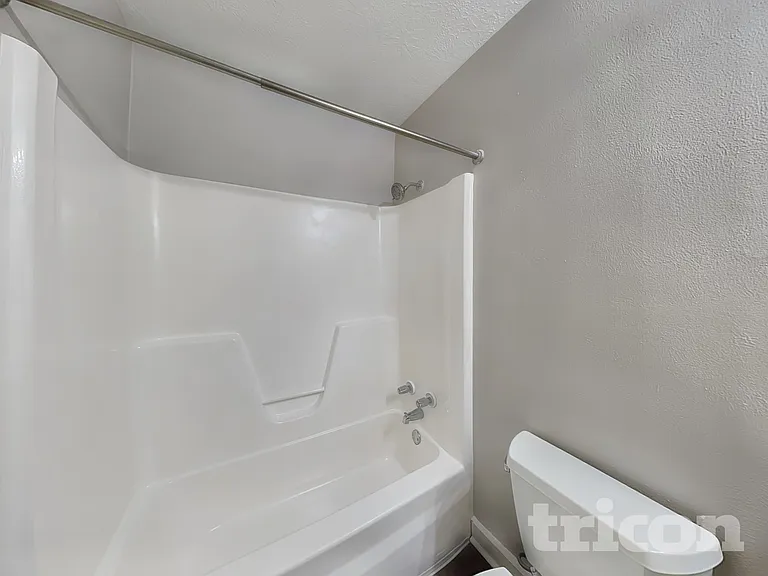 8712 Plymouth Rock Rd NE — Photo 13
