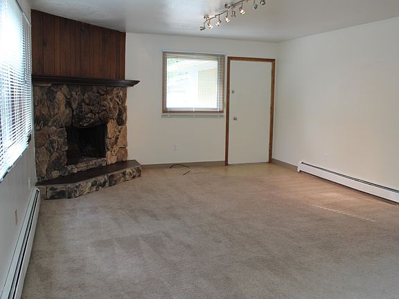 3rd image of 17225 Big Horn Cir #B