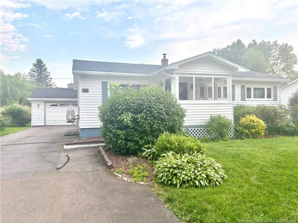 22 Ashburn Ave, Riverview, NB E1B 3C7