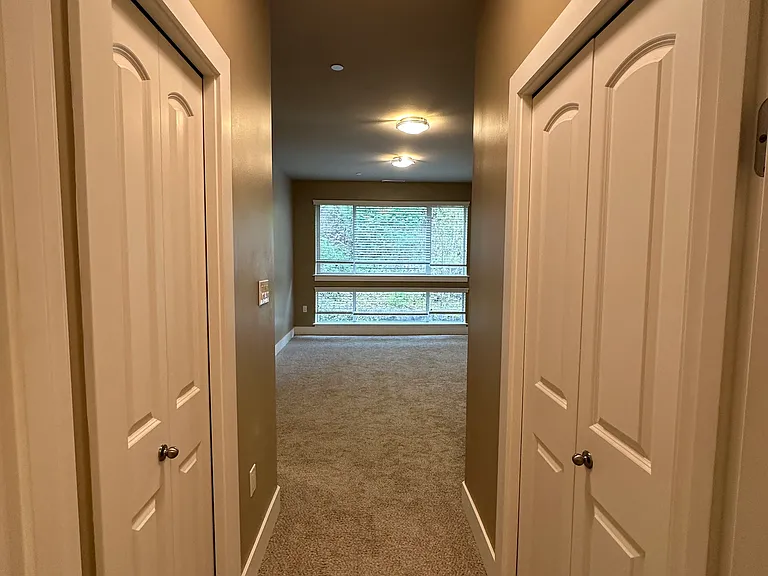 Bentley House — Photo 34