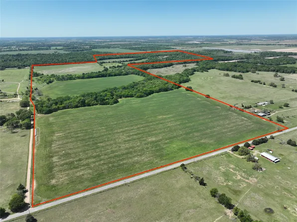 1 County Road 2145, Telephone, TX 75488