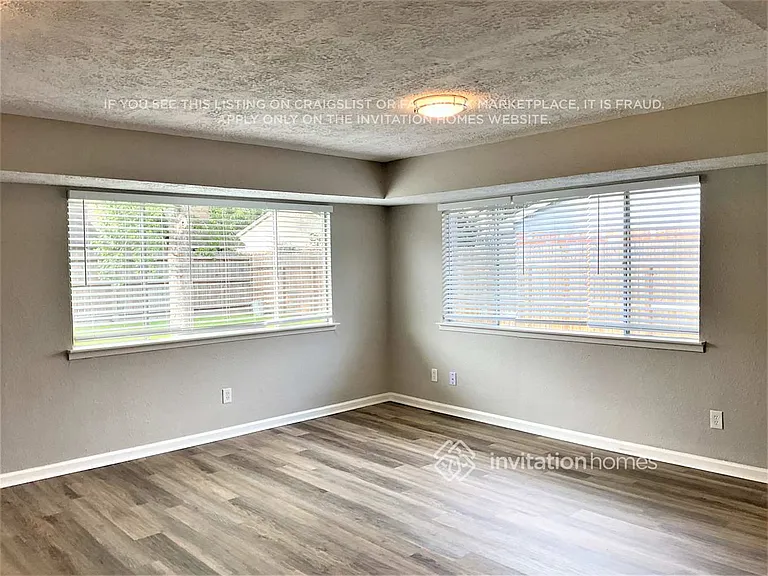 2326 Meade Ct — Photo 6