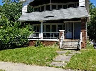 863 Linn Dr, Cleveland, OH 44108