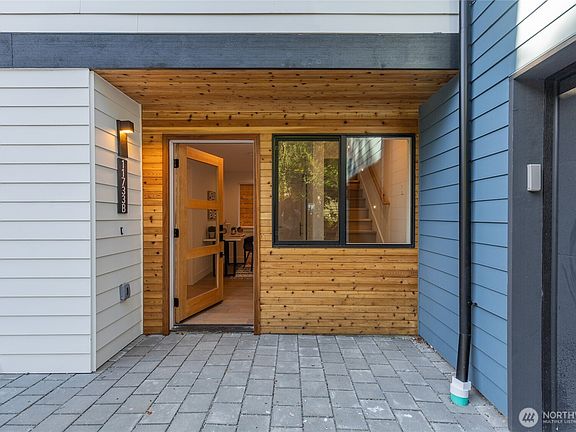 4th image of 11733 Durland Avenue NE #B