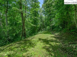 153 Linville Oaks Drive, Linville, NC 28657