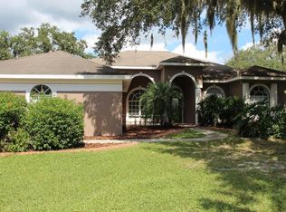 10001 Country Carriage Cir, Riverview, FL 33569