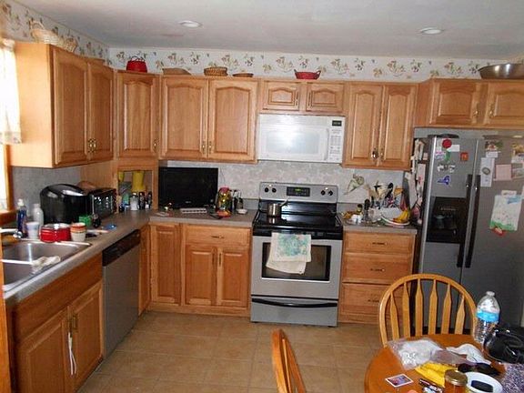 3rd image of 9998 Lakeshore Dr