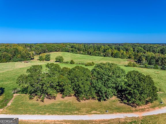 5th image of 2 The Oaks Dr
