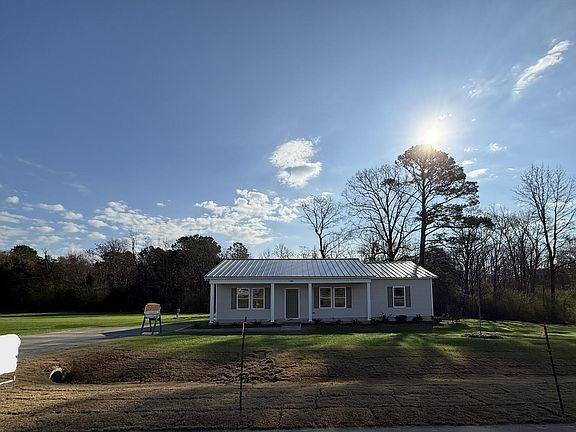 3rd image of 180 Jacobs Ridge Dr