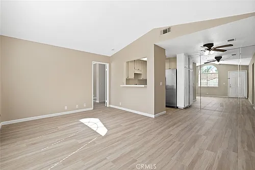 83 Gaviota Photo 1