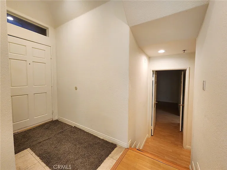 10630 Moorpark St #104 — Photo 11