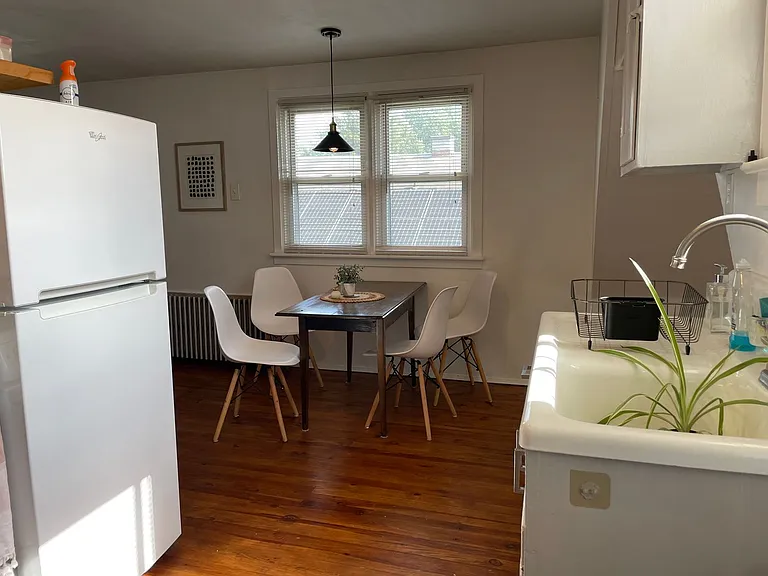 126 Roselawn Ave — Photo 7