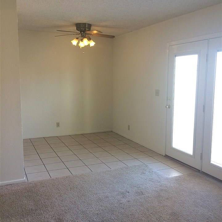 2nd image of 4590 Mistletoe Dr