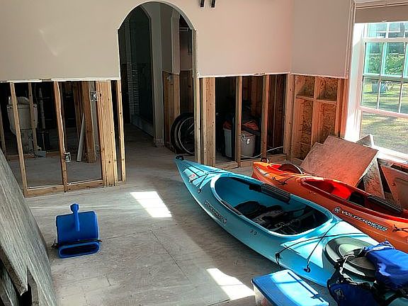 5th image of 723 Riverside Dr