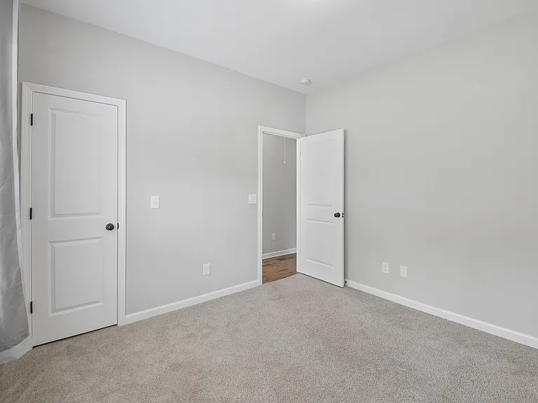 1121 Birchwood Dr — Photo 31
