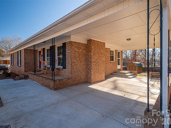 4th image of 1466 Pressley Dr