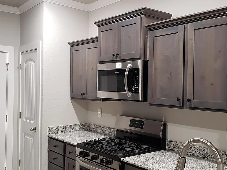 413 Rineel Ave — Photo 5