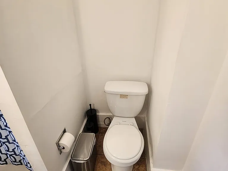 484 Madison Ave #1 — Photo 12