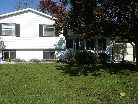 2nd image of 2732 Prescott Dr