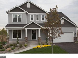 8265 N Arrowwood Ln N, Maple Grove, MN 55369