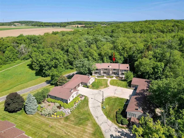 N6969 Deloris LANE #20, Lake Mills, WI 53551