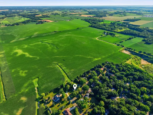 1619 Homestead Rd, Marshall, WI 53559