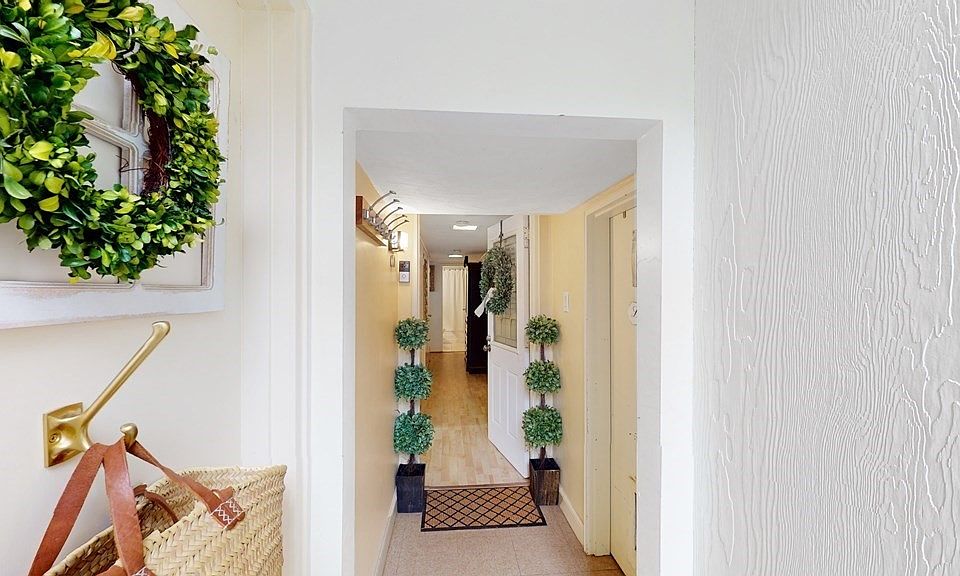 798 Heath St 798, Chestnut Hill, MA 02467 Zillow