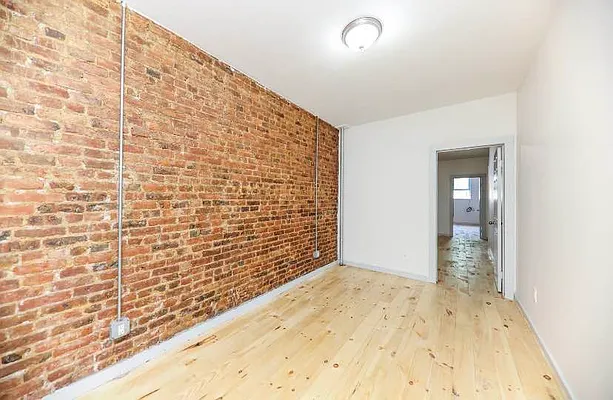 Rented by Oxford Property Group | media 11