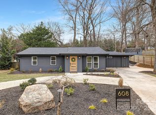 608 Kenlough Dr, Charlotte, NC 28209