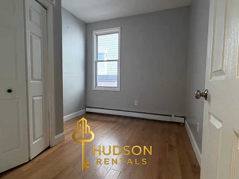 168 Woodlawn Ave #1 — Photo 4