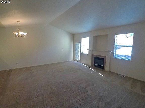 4th image of 5931 NE 49th St
