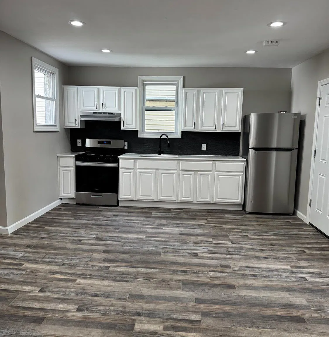443 Fulton St — Photo 3
