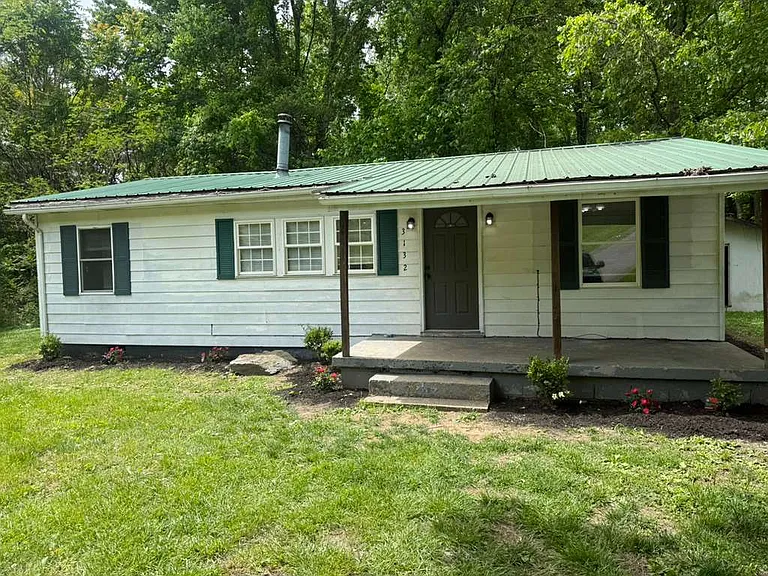 3132 Knoxville Hwy — Photo 10