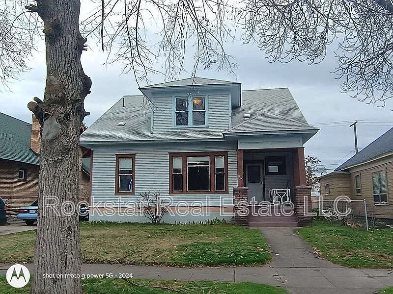 5 bed, 2.0 bath, $1,950 — Photo 3