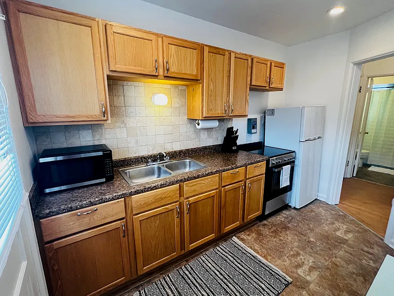 1137 E Ramona Ave — Photo 13