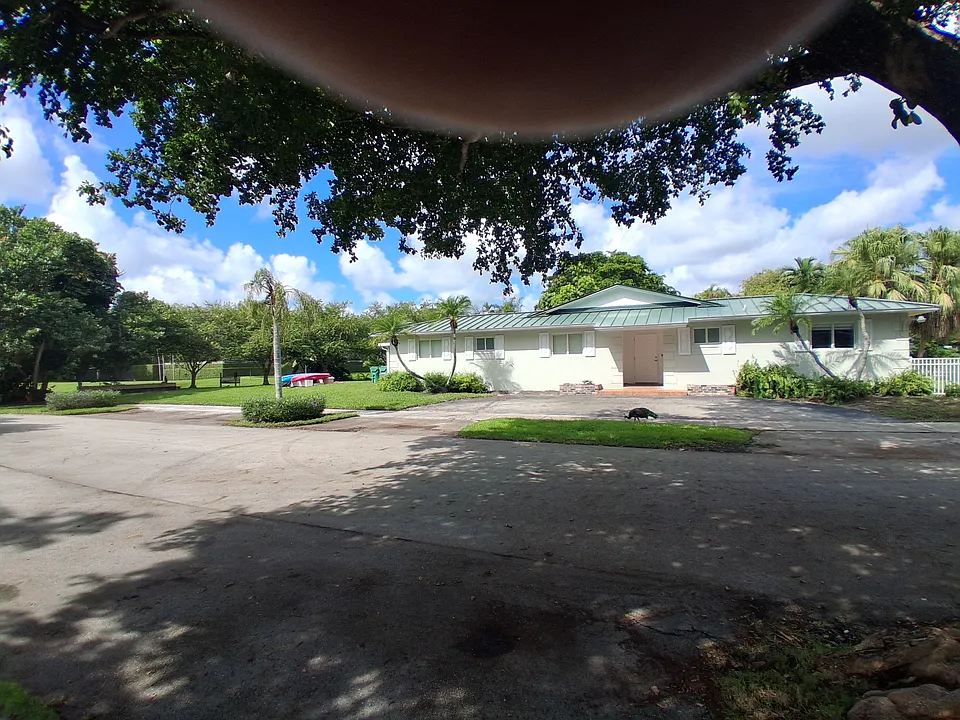 10650 SW 77th Ct