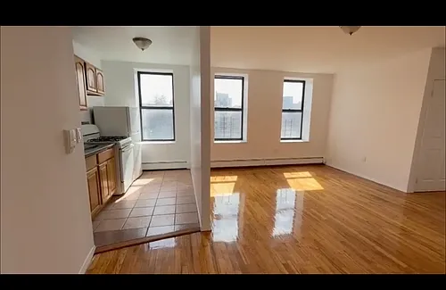 1310 Sheridan Ave Photo 1