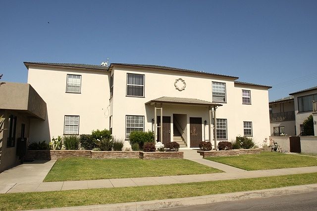 1st image of 2405 Torrance Blvd APT B