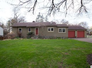 2180 Maple Dr, Jackson, MI 49203