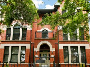 2117 W Evergreen Ave, Chicago, IL 60622