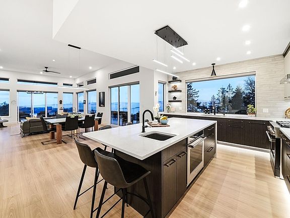 4th image of 7478 High Ridge Cres