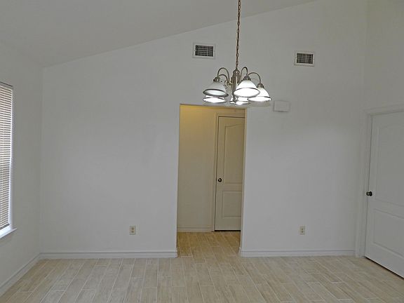 4th image of 2101 Bahamas Dr #3