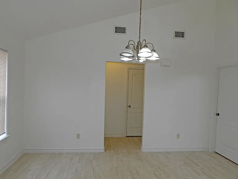 2101 Bahamas Dr #3 — Photo 12
